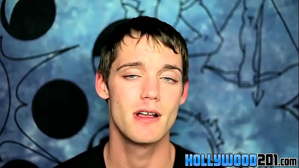 Jayden Ellis a une interview avant la partie action sexuelle