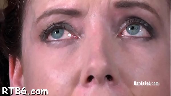 被扔掉的辣妹受到惩罚