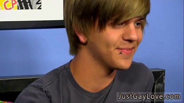 Filme gay PS: a história de Nathan sobre a perda de seu v-card parece que sim