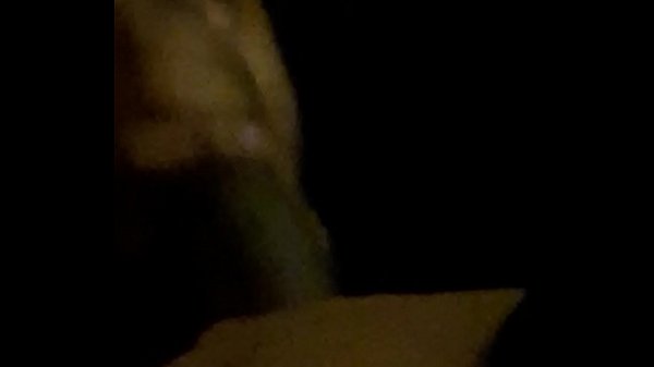 BBC Monster Cock Joi se branle avec une grosse éjaculation sur les couilles