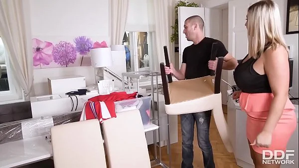 Cutie'_s face and pantoons slimed