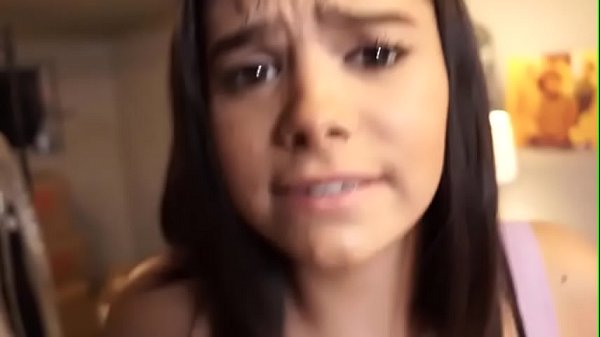 bước Con gái phải bú cặc của bố