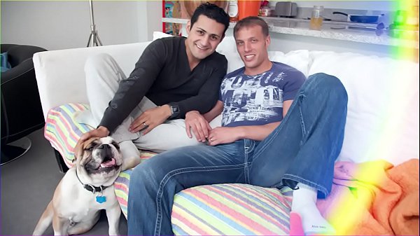 GAYWIRE - Home video della coppia gay Troy e Ryan Austin che si divertono