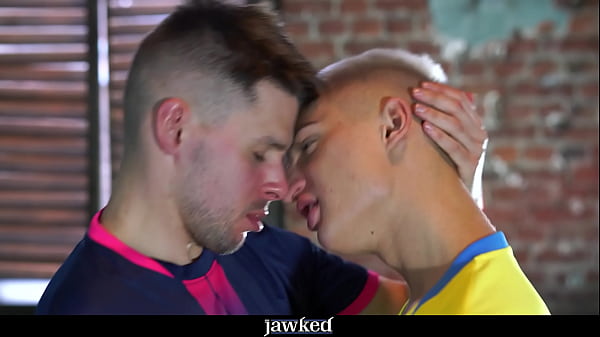Jawked - Jock Dmitry Osten scopa il ragazzo biondo Alex Blade