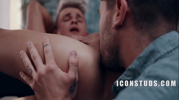 Giáo viên tiếng Pháp cho học sinh thấy tinh ranh tiếng Pháp của anh ấy có thể làm gì