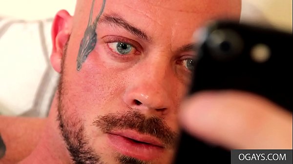 别玩手机了，玩我吧！