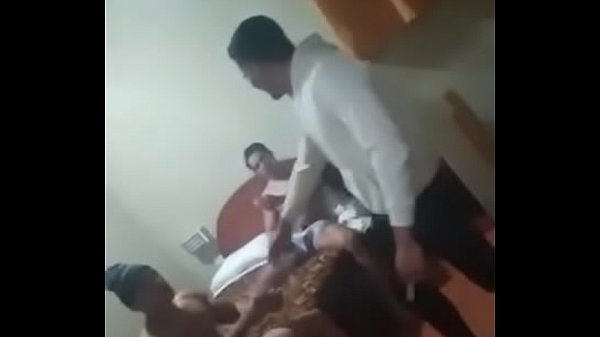 Mein Stiefbruder und ich haben den Nachbarn gefickt