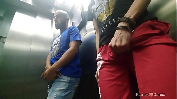 Ho sognato di dare il mio culo al REGALATO Fernando Fonseca 22cm e mi sono svegliato ridendo