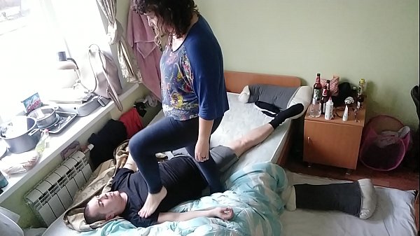 Dominação dos pés / Dominação dos pés / Meias / Descalço / Afrouxamento dos pés / Pés de caratê / Luta mista / Luta mista / Humilhação dos pés / Adoração dos pés / Mordaça nos pés / Mordaça nas meias / Atropelamento / Atropelamento nas mãos / Assento no estômago / Assento no peito / Pose da vitória