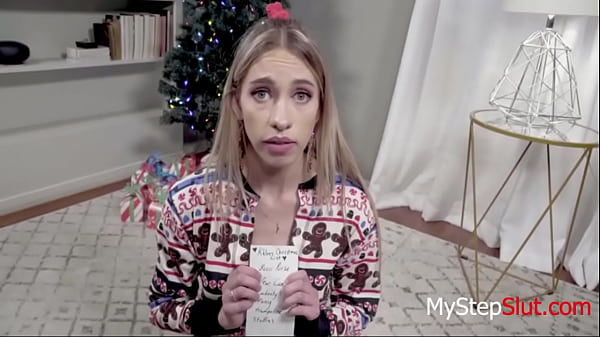 Stepdad'_s christmas present is my pussy- Khloe Kapri