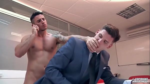 Ken Rodeo gets fucked by Klein Kerr