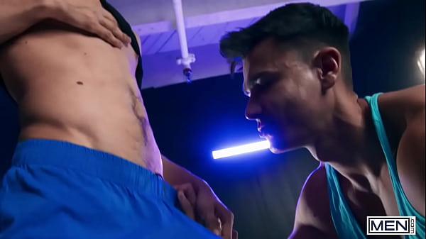 BROMO - Hunks MrDeepVoice And Leo Louis Suck Each Other'_s Cocks Until They Cum On Their Sexy Bodies