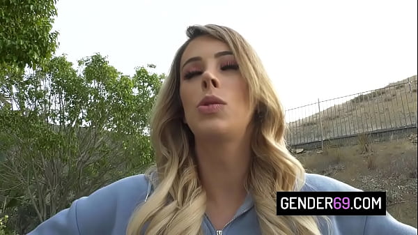 Nóng TS Casey Những nụ hôn yêu một cái mông sâu chết tiệt bởi ông chủ của cô ấy