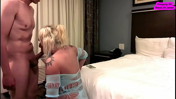 scopata da un uomo della marina a San Diego ALEXIA ST JAMES