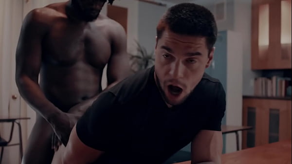 Weißer Junge sagt, er habe genug von kleinen weißen Schwänzen, jetzt will er BBC