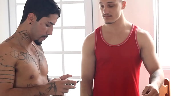 Ifood delivery man receiving a different payment