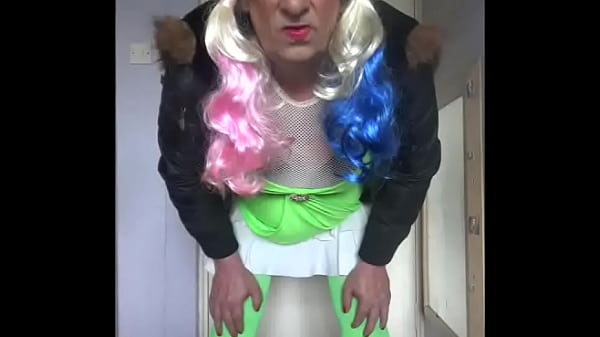 sissy crossdresser wanting to swallow pee part 1