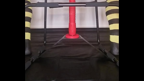 J'adore le nouveau gode de poussée télécommandé par gravité