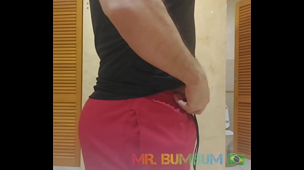 नोविन्हो शॉपिंग शॉप के बाथरूम में गया और श्रीमान की गांड खा ली। बाथरूम डायरी_O (दसवां दिन) लाल रंग पर पूर्ण और सब्सक्राइब करेंBEDIL_&Atilde_O