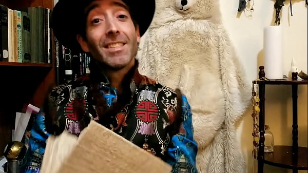 Sexy man reads to you with Max Shenanigans