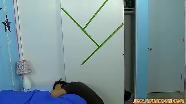 I dilettanti magri Conner Bradley e Giovanni Lovell scopano anale