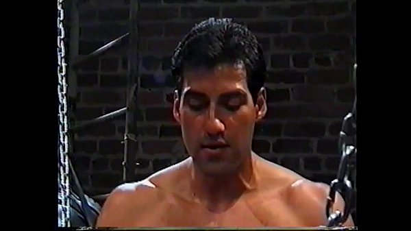 Max GRAND viene scopato per una volta